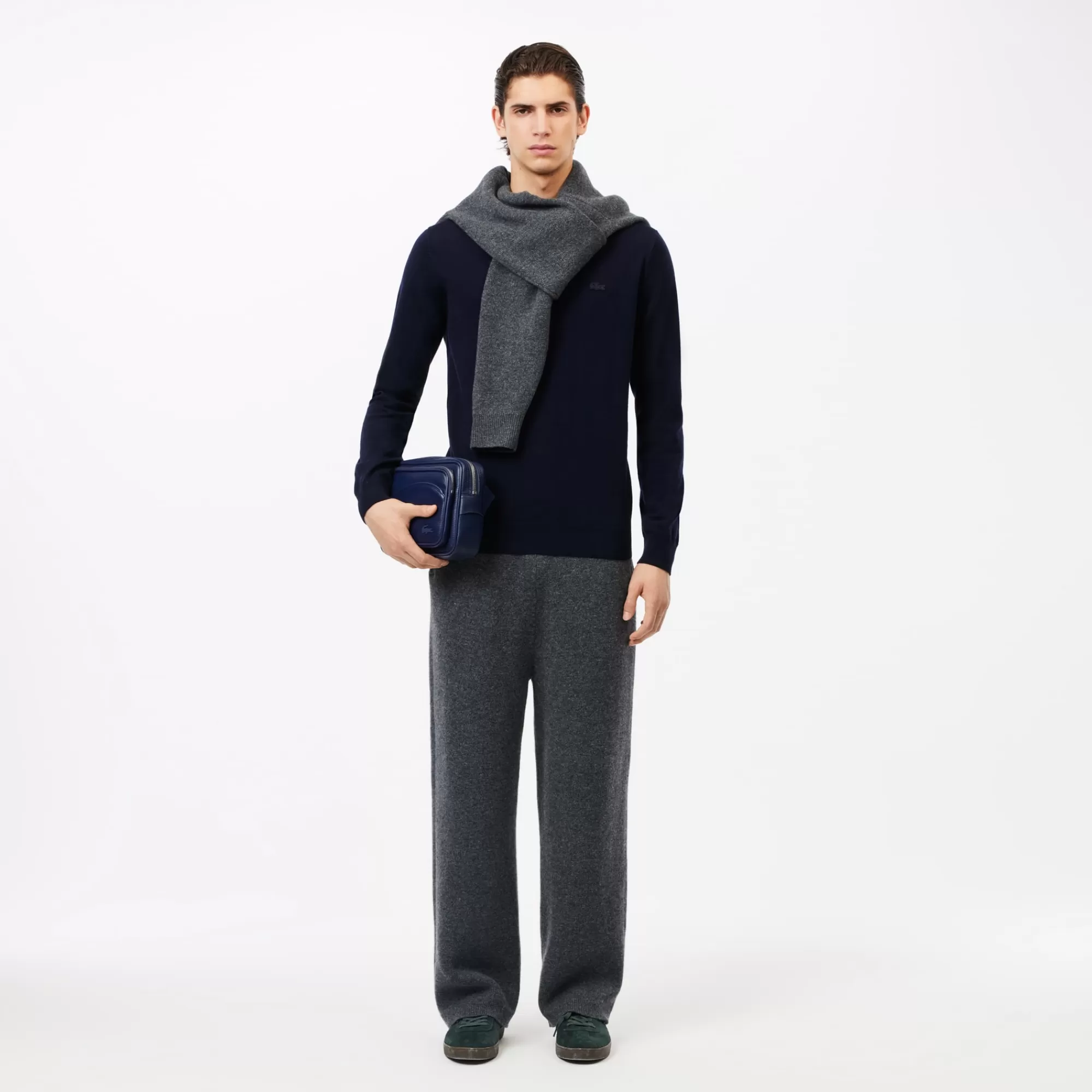 LACOSTE Malhas^Sweater Monocromática de Lã Merino com Decote em V